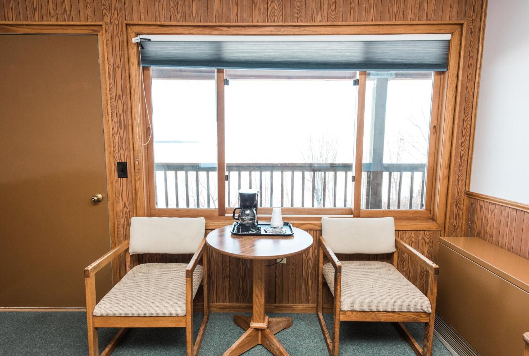 Seagull Bay Motel Бейфийлд Стая снимка